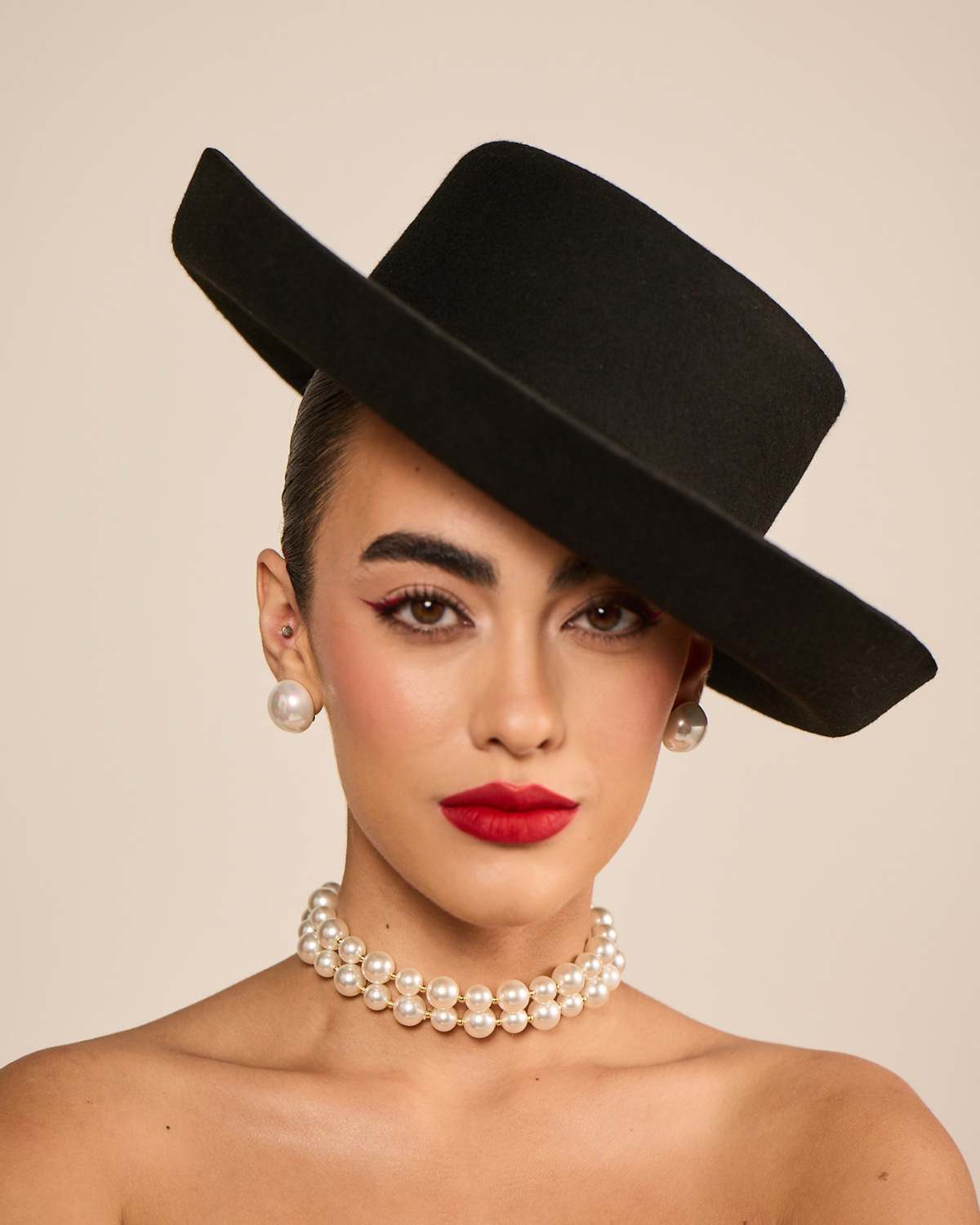 Iconic Bandel Pearl Choker