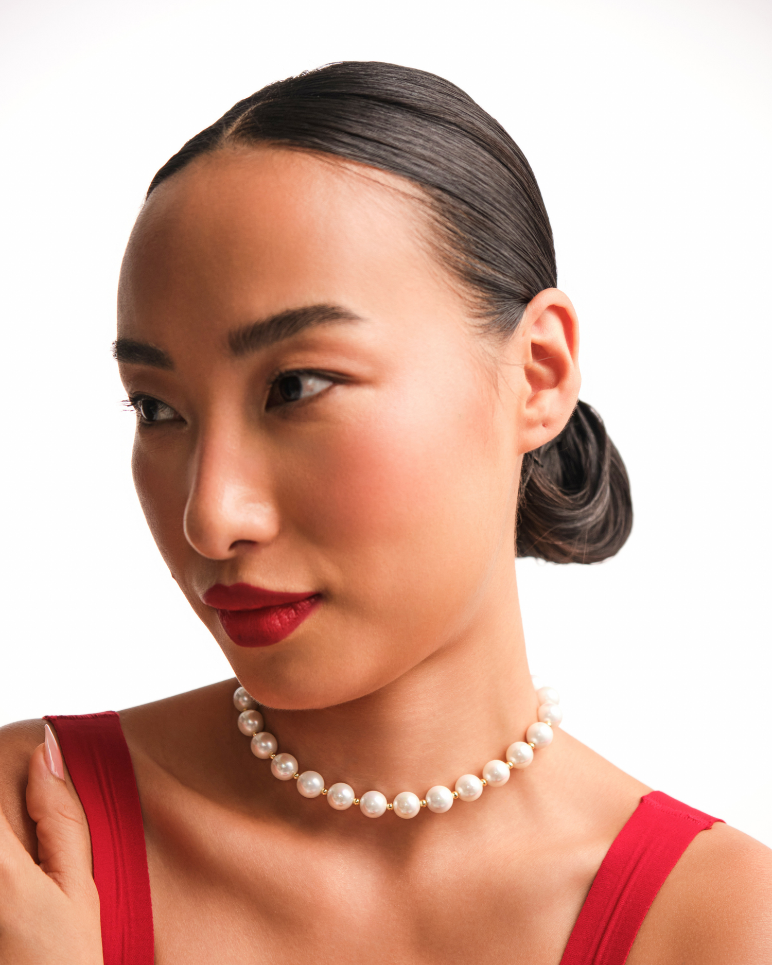 Classic Bandel Pearl Necklace