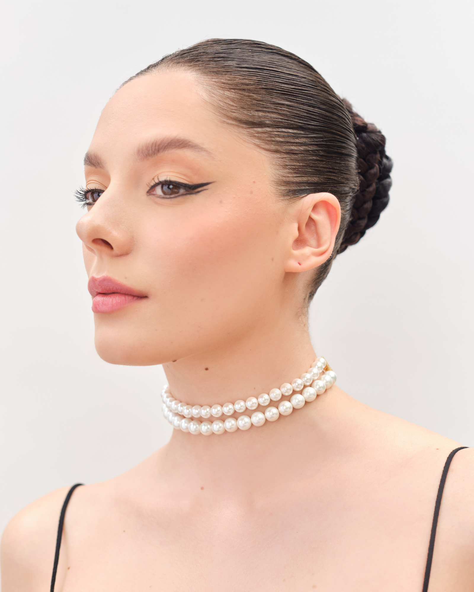 Mini Pearl Choker