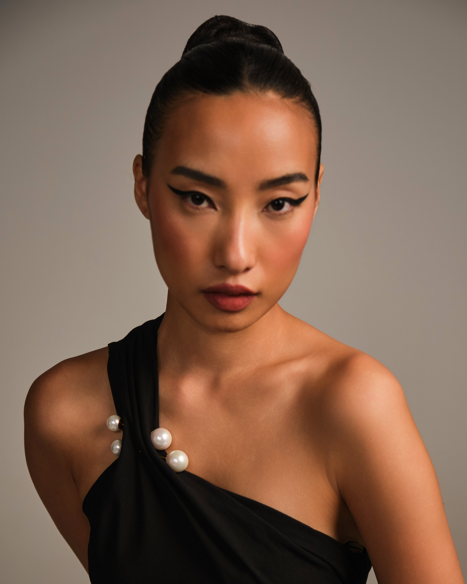 The Raya Pin - Anaash X Ekaya