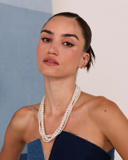 Twisted Overlap Pearls Necklace