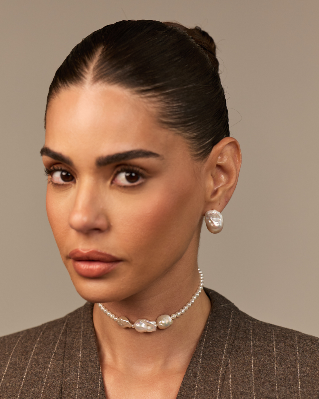 Baroque Pendant Choker