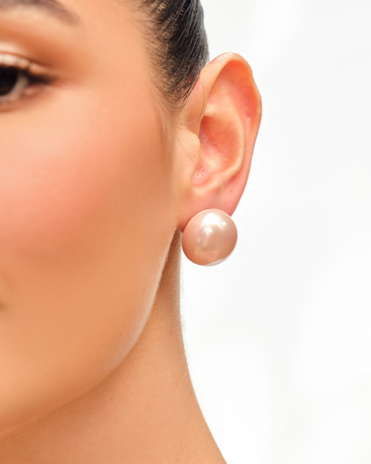 20mm Pearl Studs - Candy Pink
