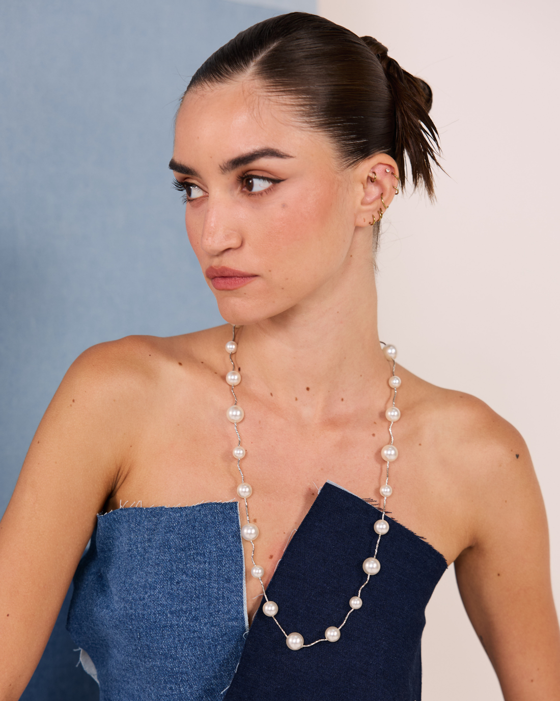 Single Piped White Pearls