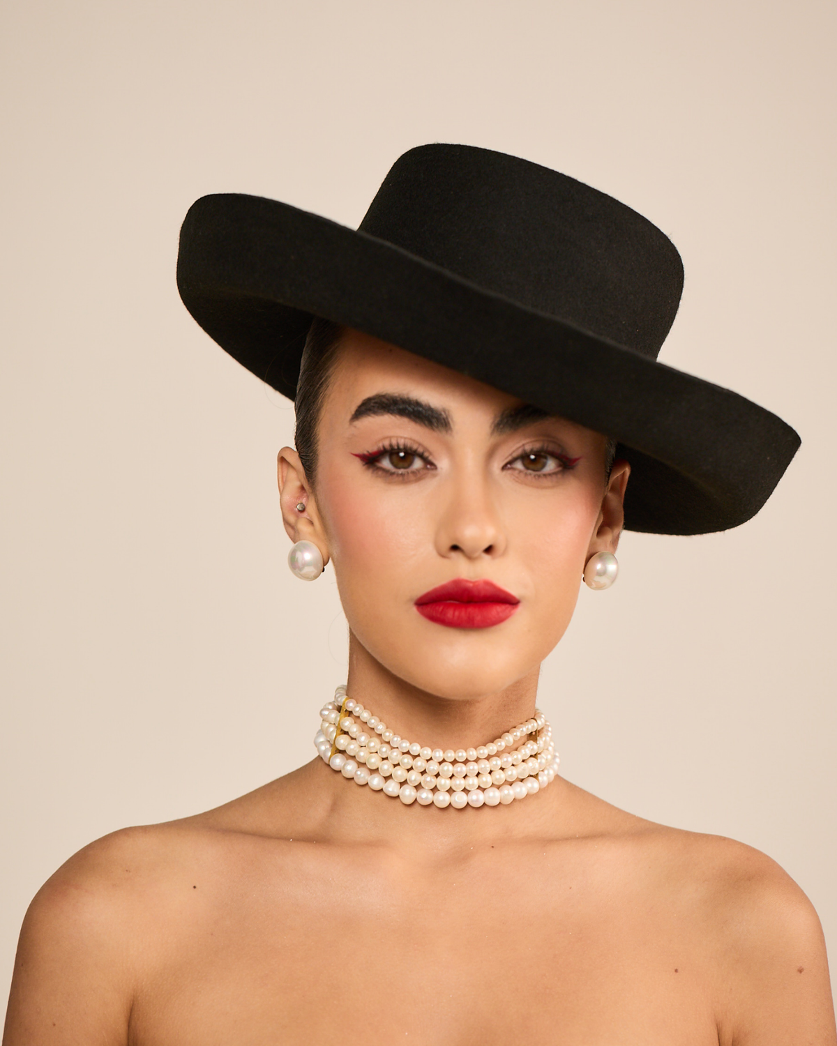 Classic Pearl Natural Choker