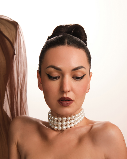 Graded White Pearl Choker