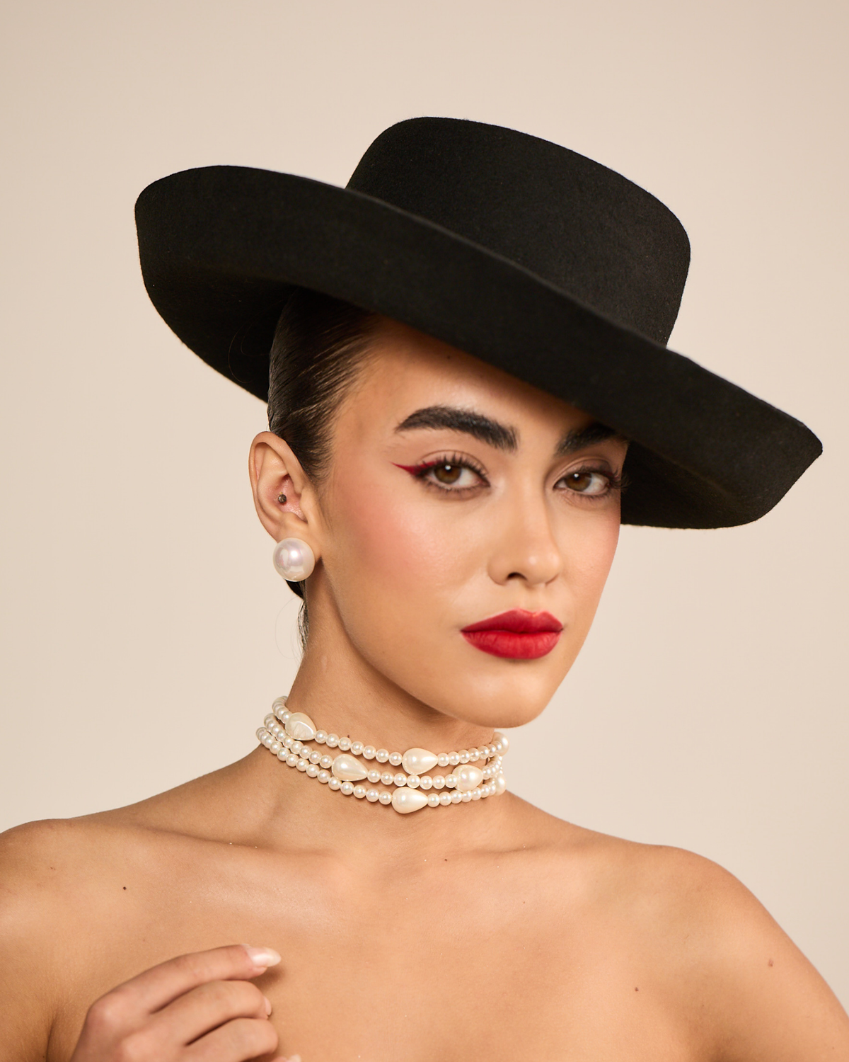 Round &amp; Drop Choker