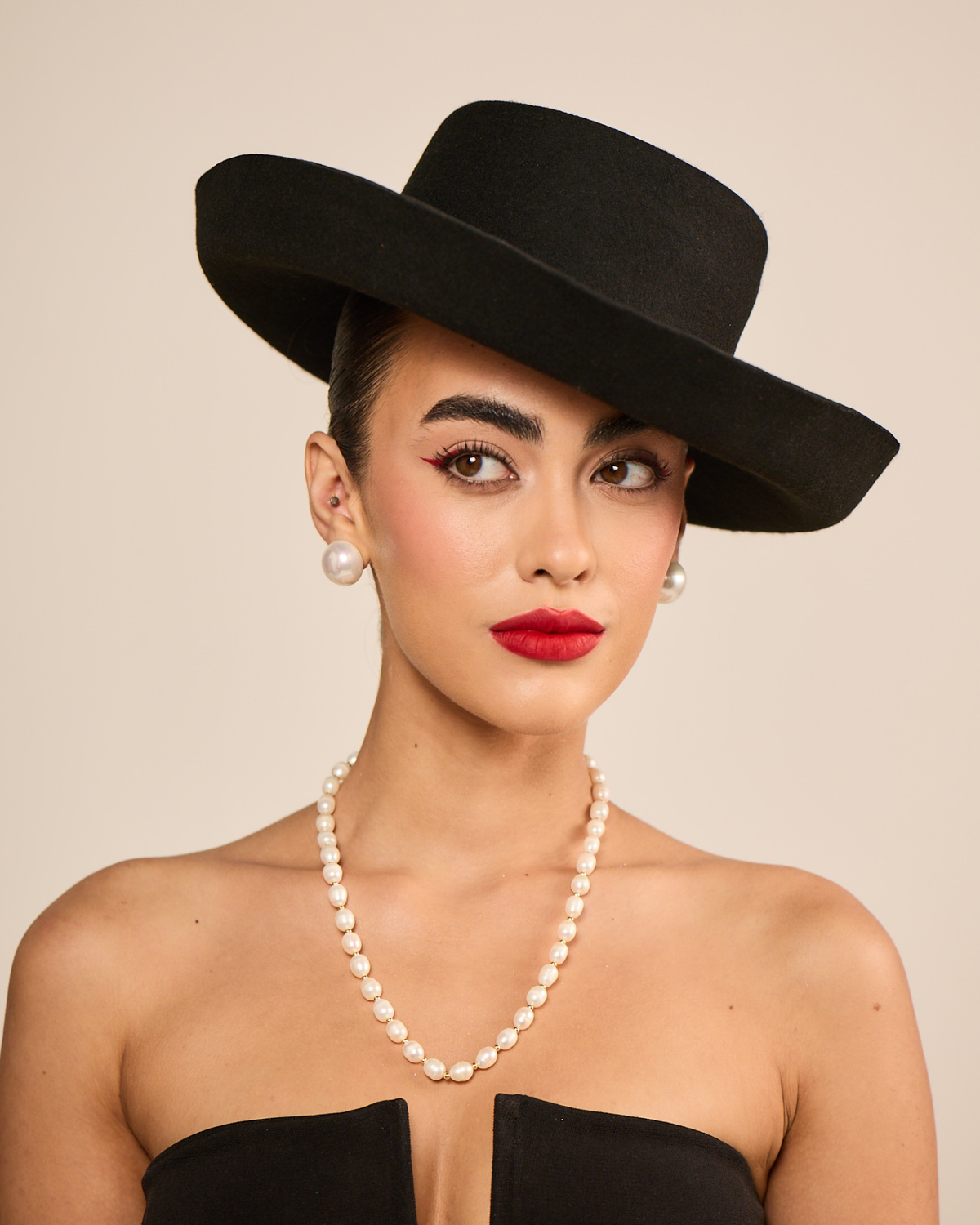 Single Rice Pearl Bandel Necklace