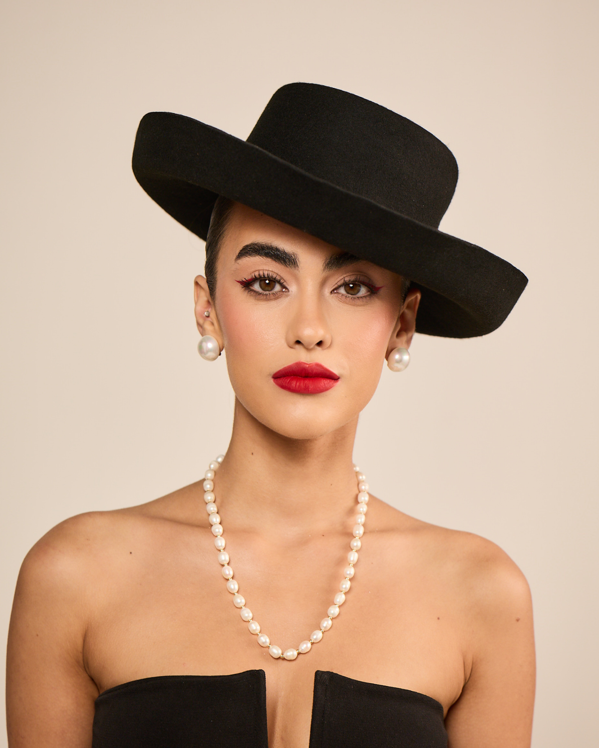 Single Rice Pearl Bandel Necklace
