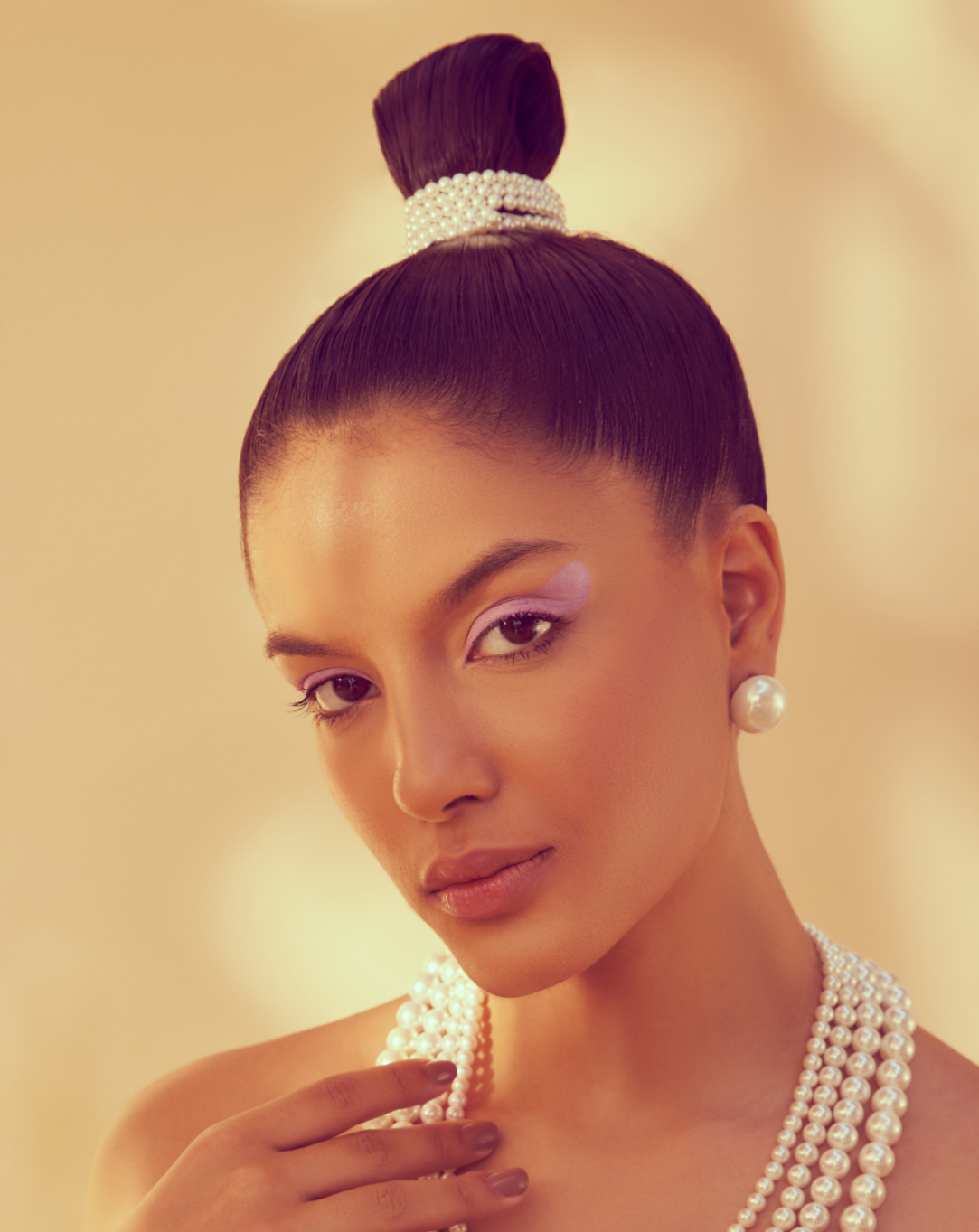 20mm Pearl Studs - White